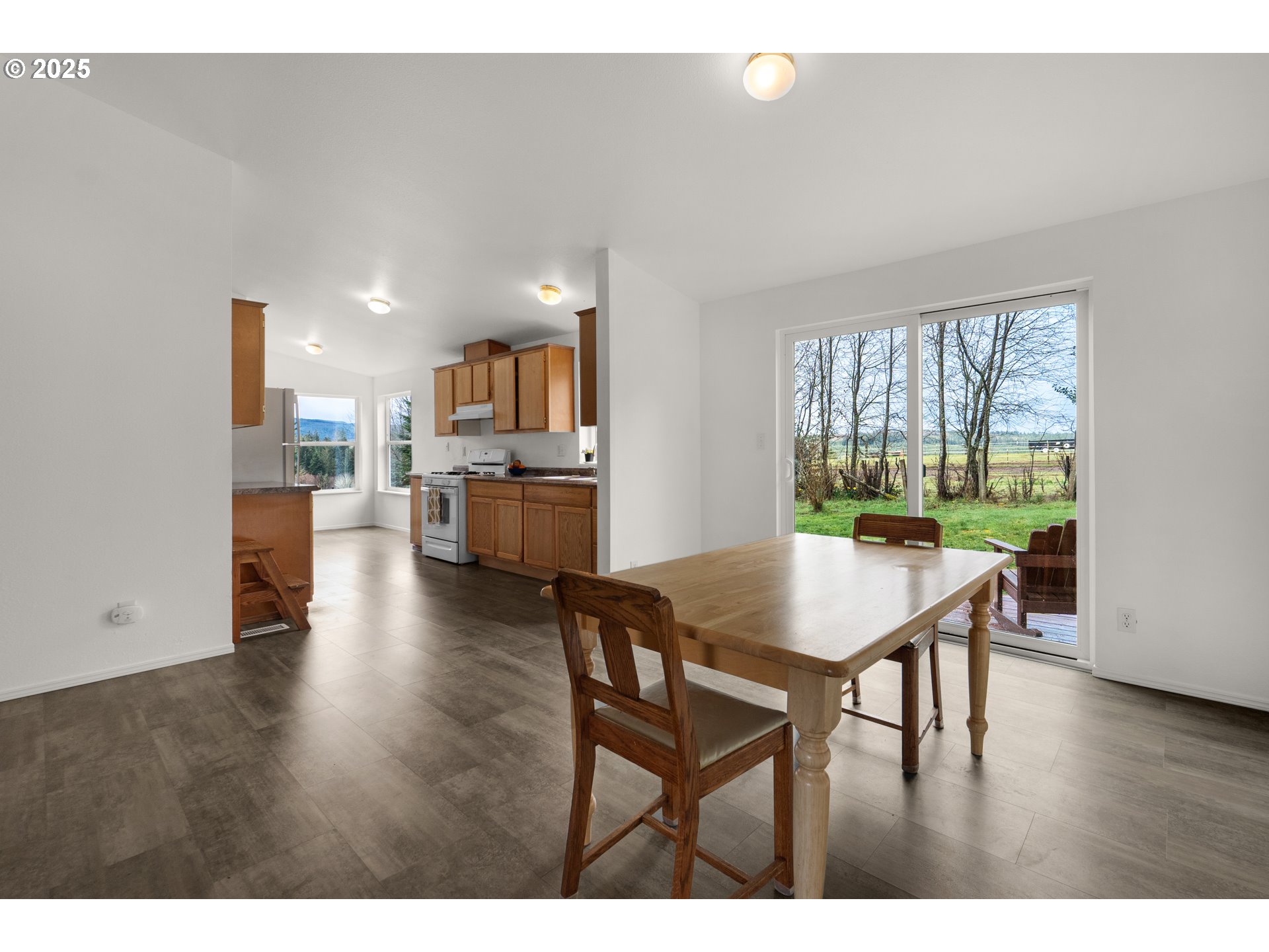 92976 Knappa Dock Road Astoria, OR 97103 - Photo 9 of 24 Gallery Image 9