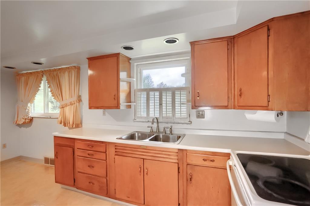184 Florence Road New Brighton, PA 15066 - Photo 16 of 38 Gallery Image 16