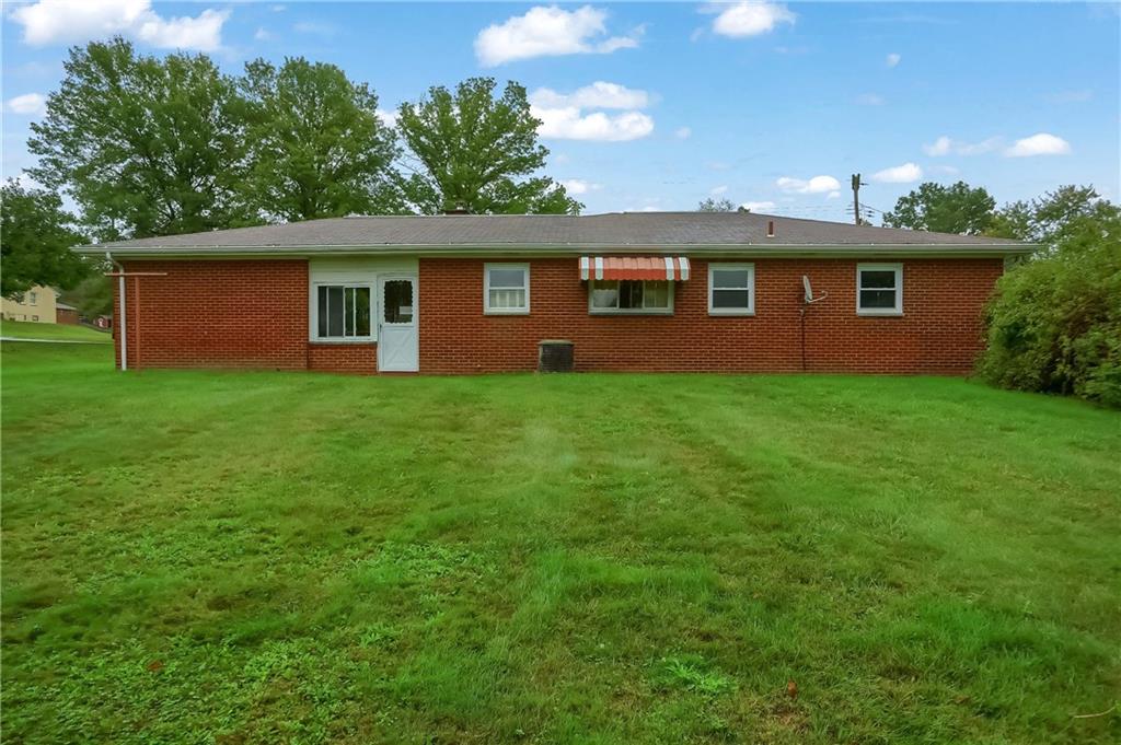 184 Florence Road New Brighton, PA 15066 - Photo 5 of 38 Gallery Image 5