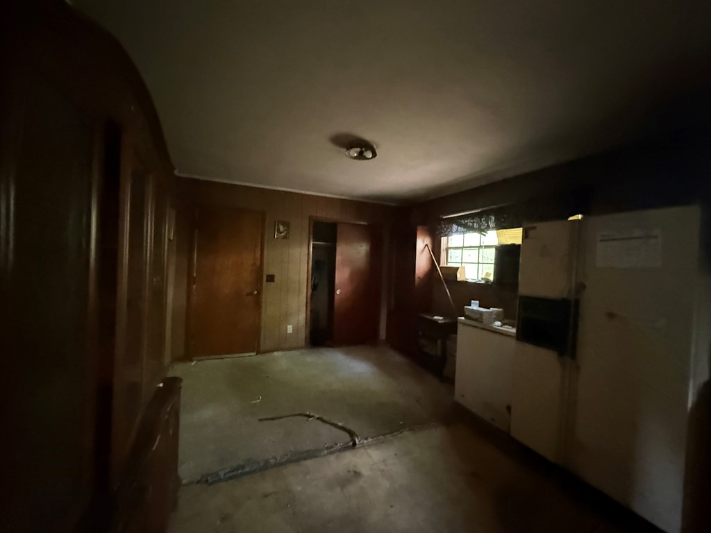 2074 County Road 40 Abbeville, AL 36310 - Photo 5 of 6