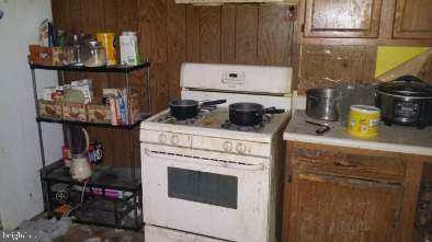 1102 Ward Street Chester, PA 19013 - Photo 26 of 27