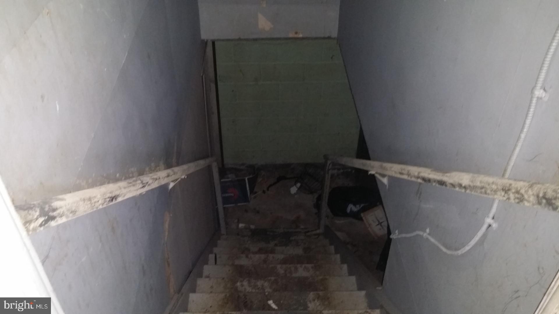 1102 Ward Street Chester, PA 19013 - Photo 7 of 27