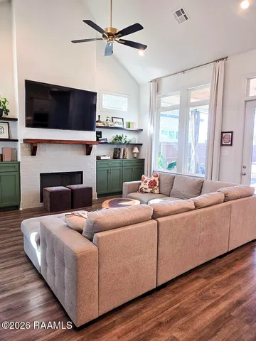 $385,000 | 215 Timber Mill Street, Lafayette, LA 70508