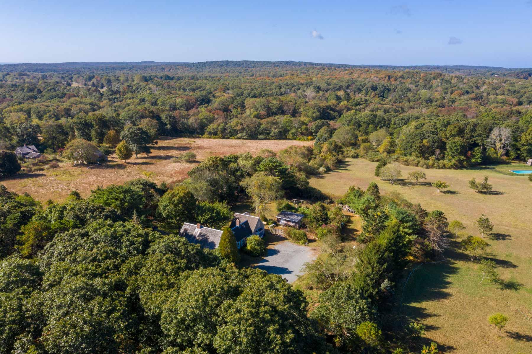 49 Old Courthouse Road West Tisbury, MA 02568 - Photo 13 of 37 49 Old Courthouse Road-55