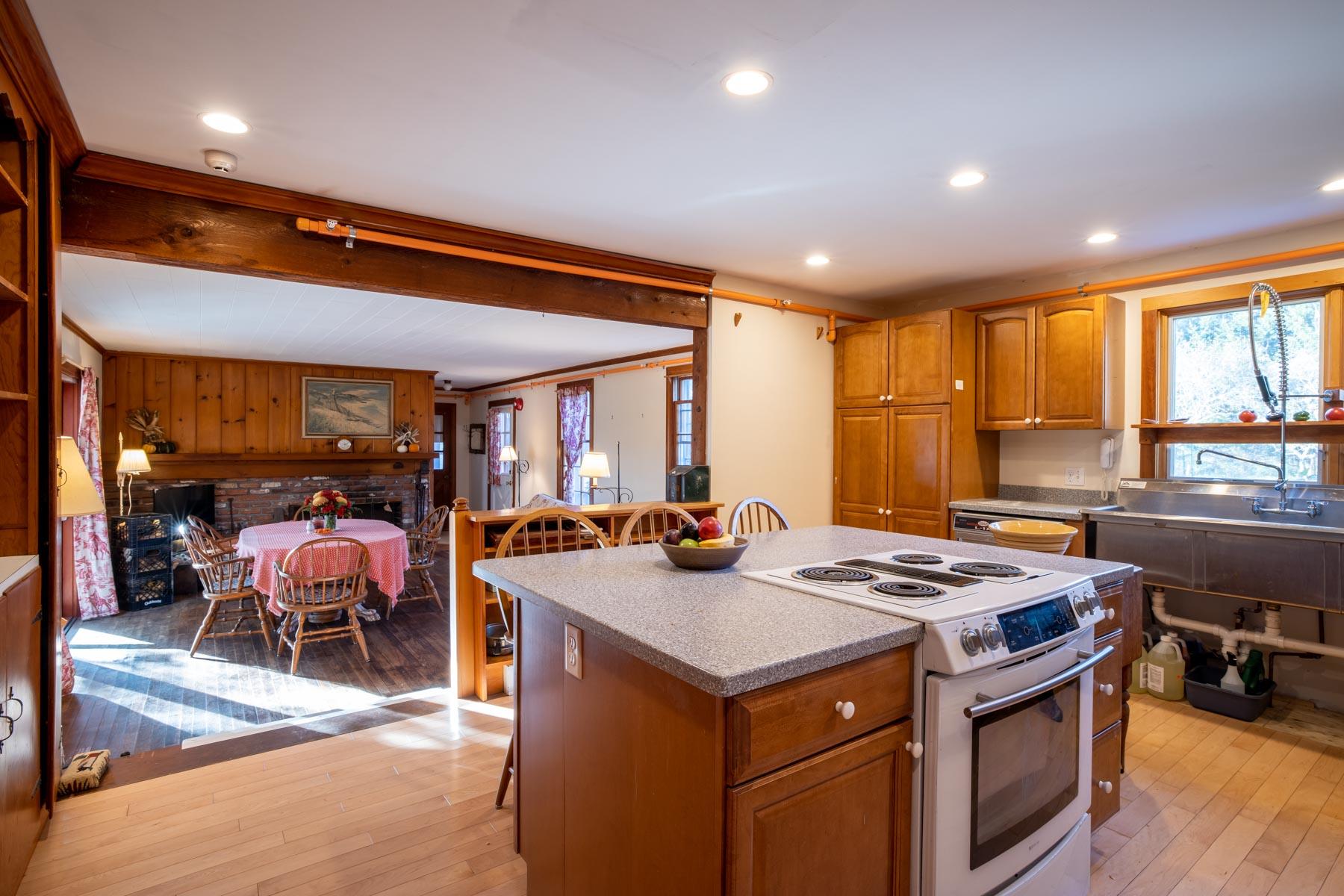 49 Old Courthouse Road West Tisbury, MA 02568 - Photo 31 of 37 49 Old Courthouse Rd-web-19
