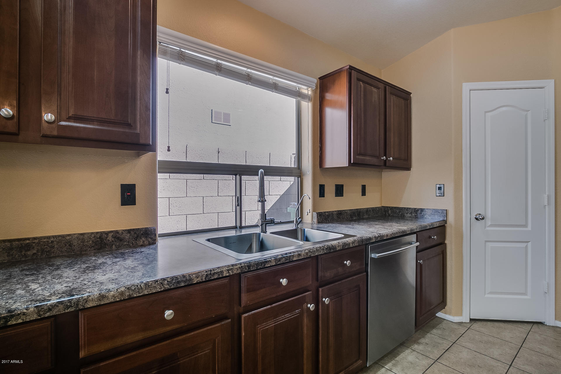 42628 West Venture Road Maricopa, AZ 85138 - Photo 18 of 23 Venture-30