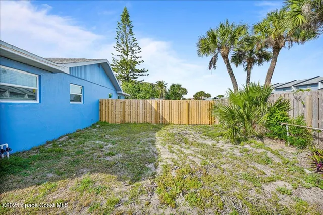 $799,900 | 513 Ronnie Drive, Indian Harbour Beach, FL 32937