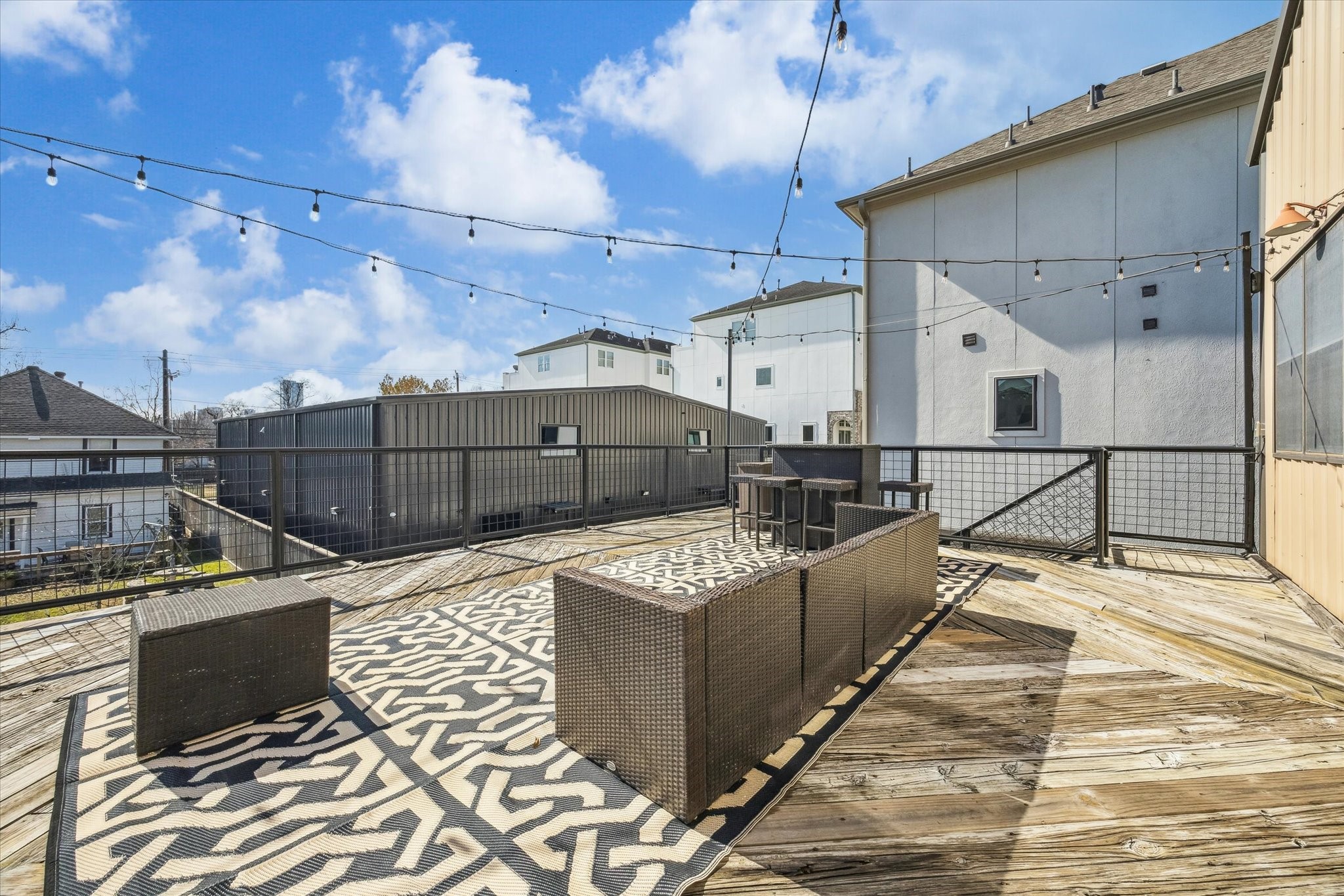 4119 Allen Street Houston, TX 77007 - Photo 35 of 49 a view of a terrace with chairs