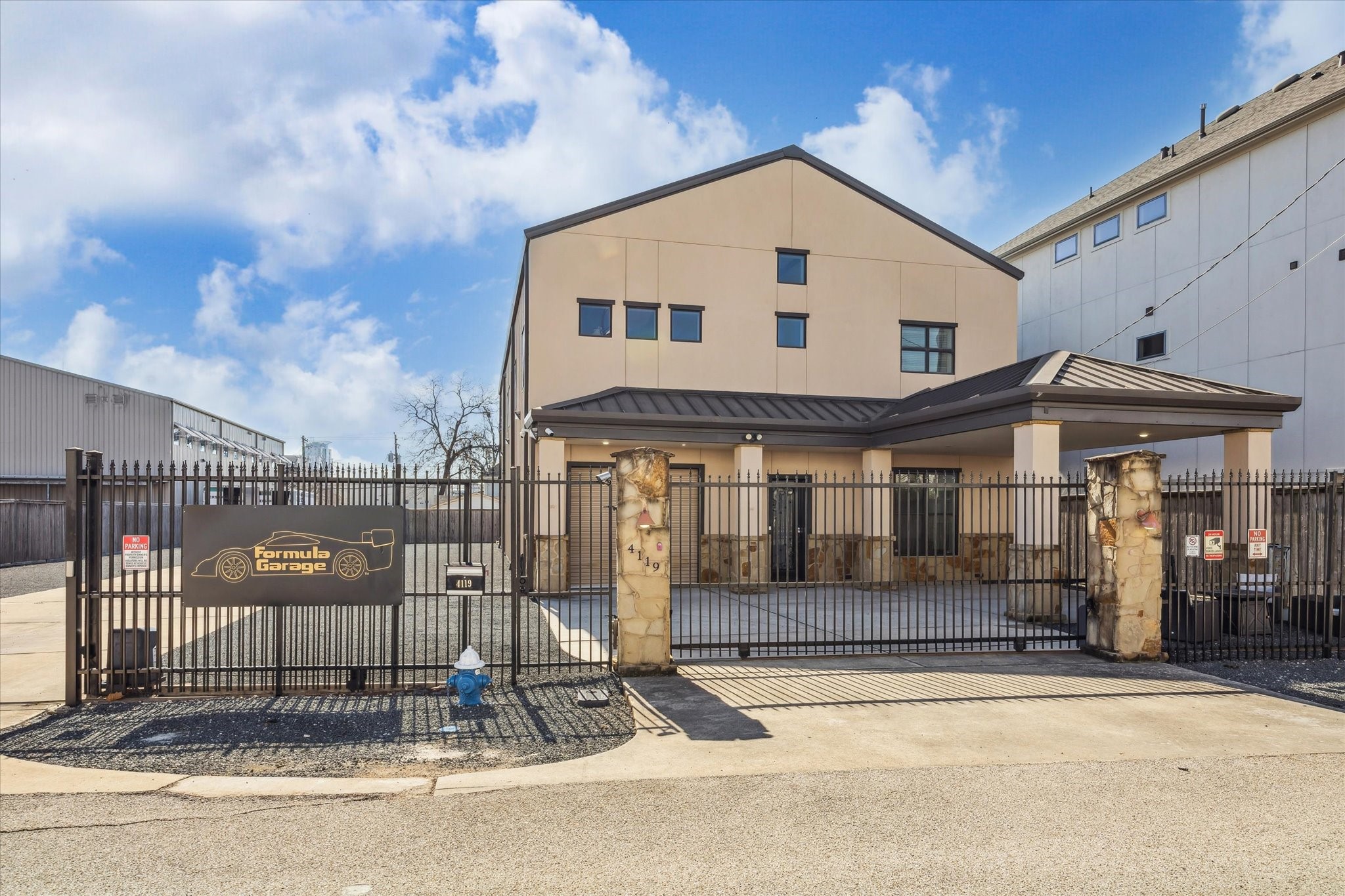 4119 Allen Street Houston, TX 77007 - Photo 4 of 49 a front view of a house with a porch