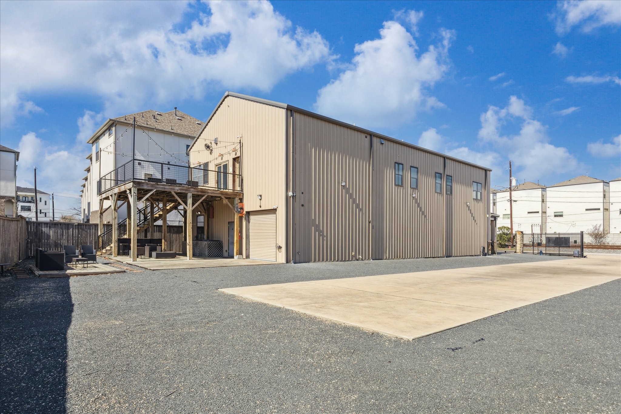 4119 Allen Street Houston, TX 77007 - Photo 43 of 49 a view of a building with a road