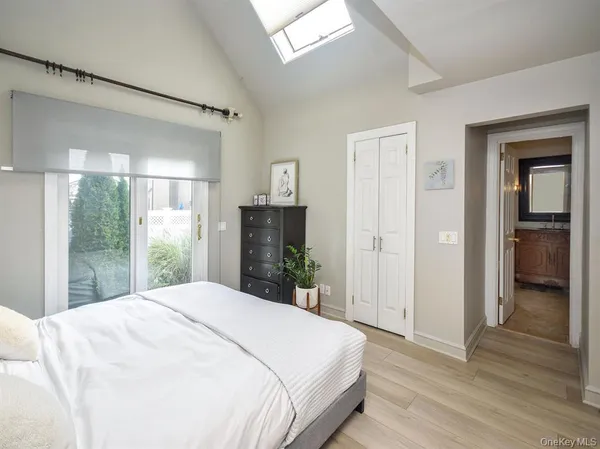$4,300 | 20 Oldwood Road South, Unit 1, Port Washington, NY 11050
