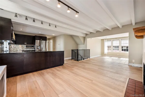 $4,300 | 20 Oldwood Road South, Unit 1, Port Washington, NY 11050