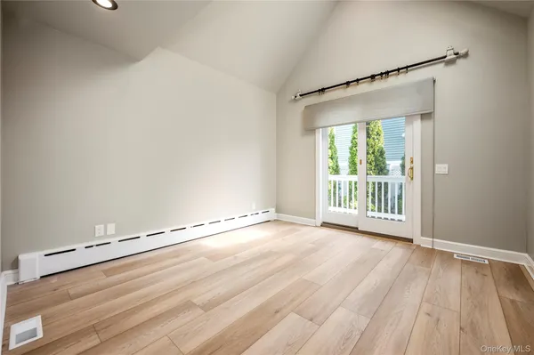 $4,300 | 20 Oldwood Road South, Unit 1, Port Washington, NY 11050