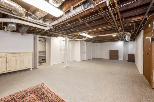 $4,300 | 20 Oldwood Road South, Unit 1, Port Washington, NY 11050