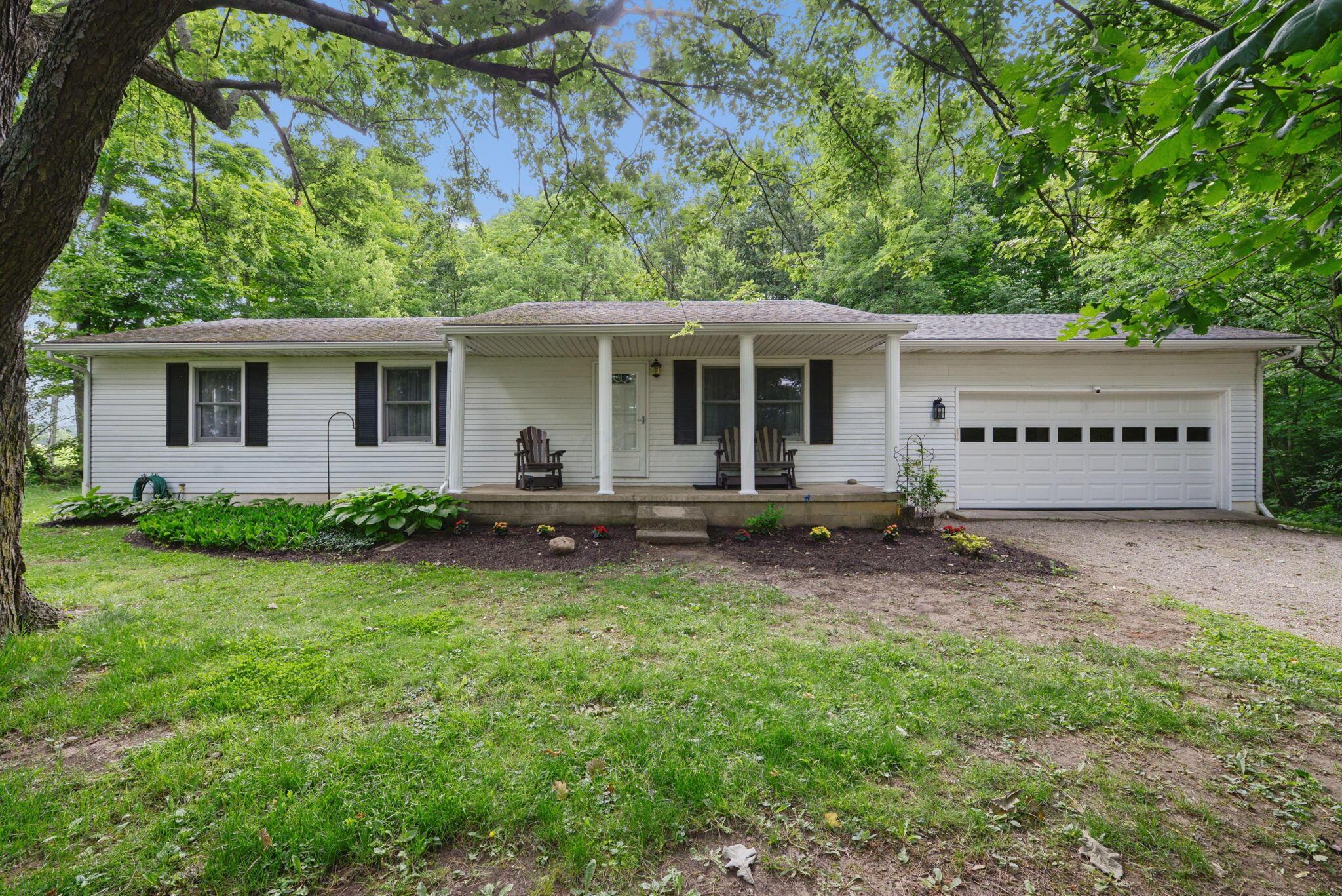 7860 Lane Road Centerburg, OH 43011 - Photo 2 of 31