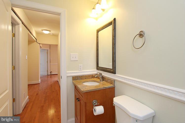 1500 Eaton Road Southeast, Unit 301 Washington, DC 20020 - Photo 16 of 16 Bath