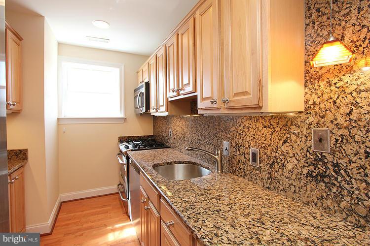 1500 Eaton Road Southeast, Unit 301 Washington, DC 20020 - Photo 9 of 16 Kitchen