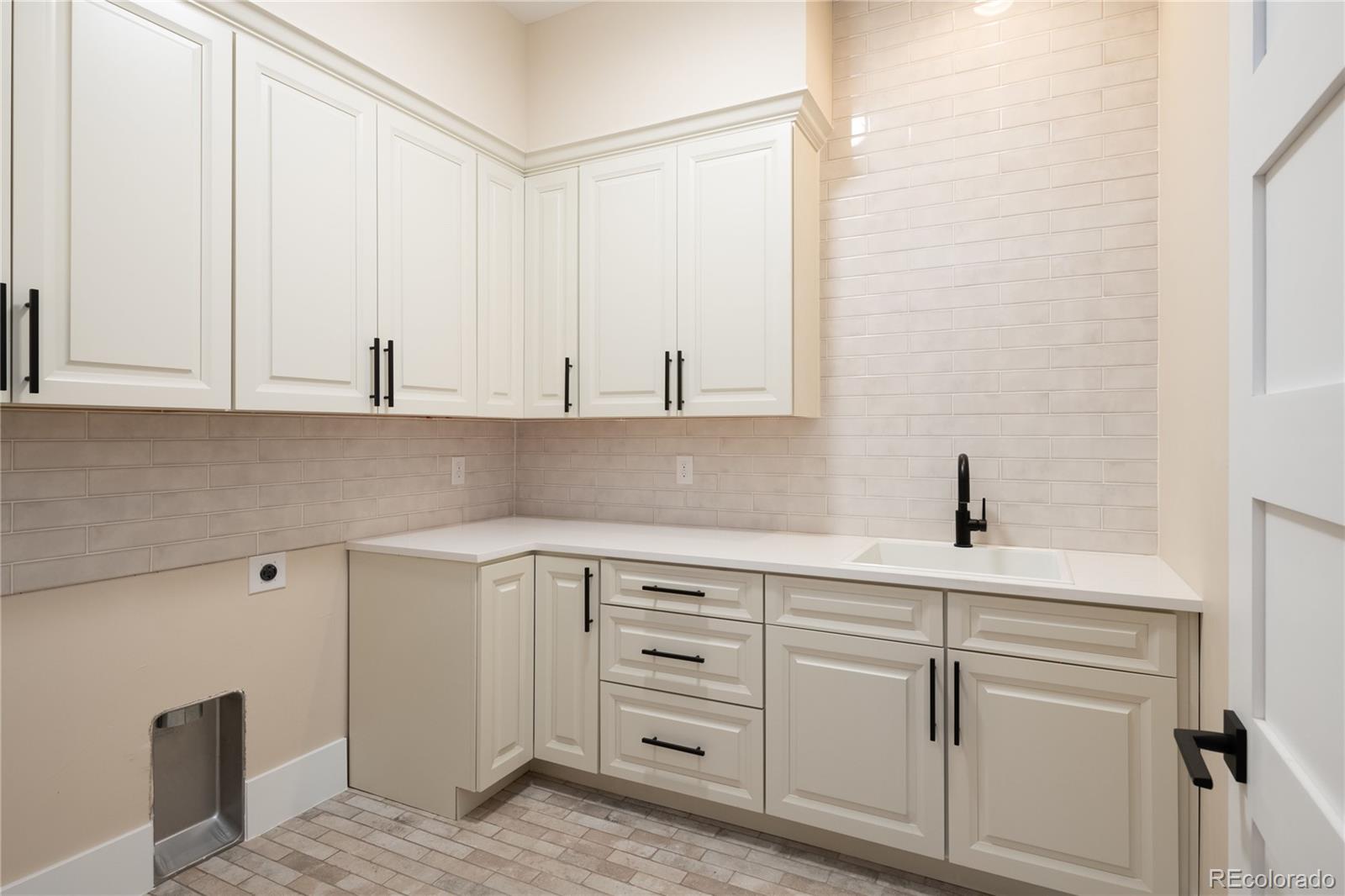 7876 Raphael Lane Littleton, CO 80125 - Photo 16 of 39 Gallery Image 16