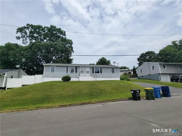 $415,000 | 15 Spread Oak Lane, Waterbury, CT 06704