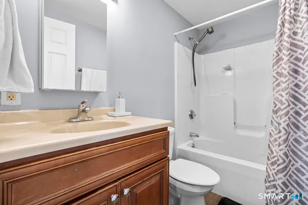 $415,000 | 15 Spread Oak Lane, Waterbury, CT 06704