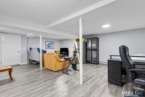 $415,000 | 15 Spread Oak Lane, Waterbury, CT 06704