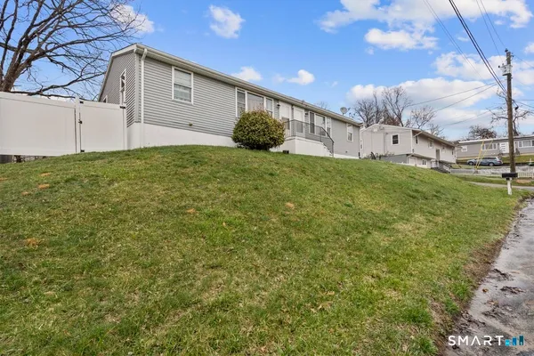 $415,000 | 15 Spread Oak Lane, Waterbury, CT 06704