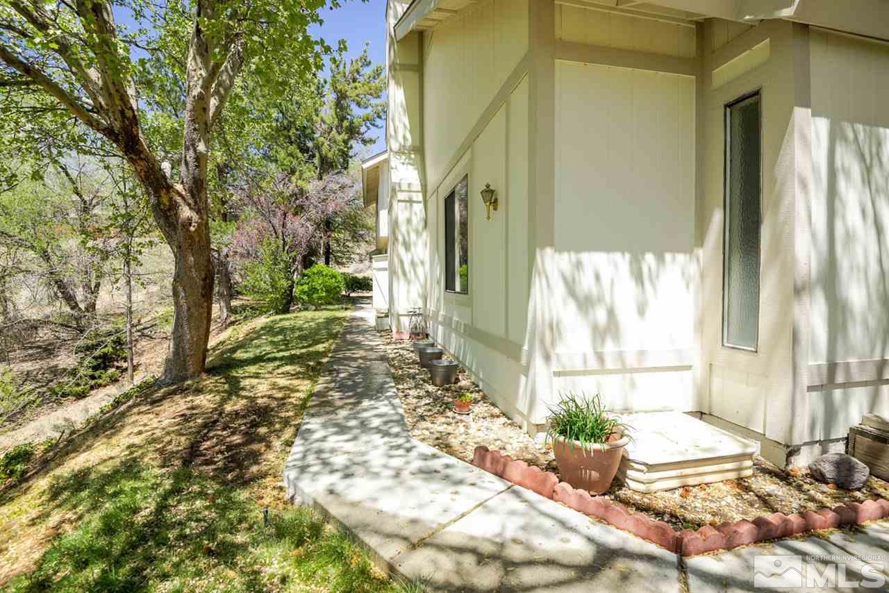 1235 Conway Lane Reno, NV 89503 - Photo 2 of 37 a view of a back yard of the house