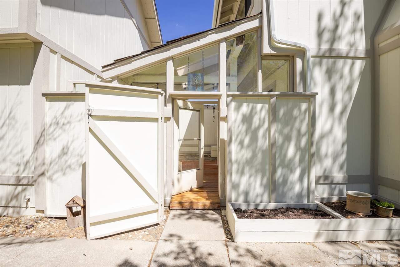 1235 Conway Lane Reno, NV 89503 - Photo 26 of 37 a view of entryway
