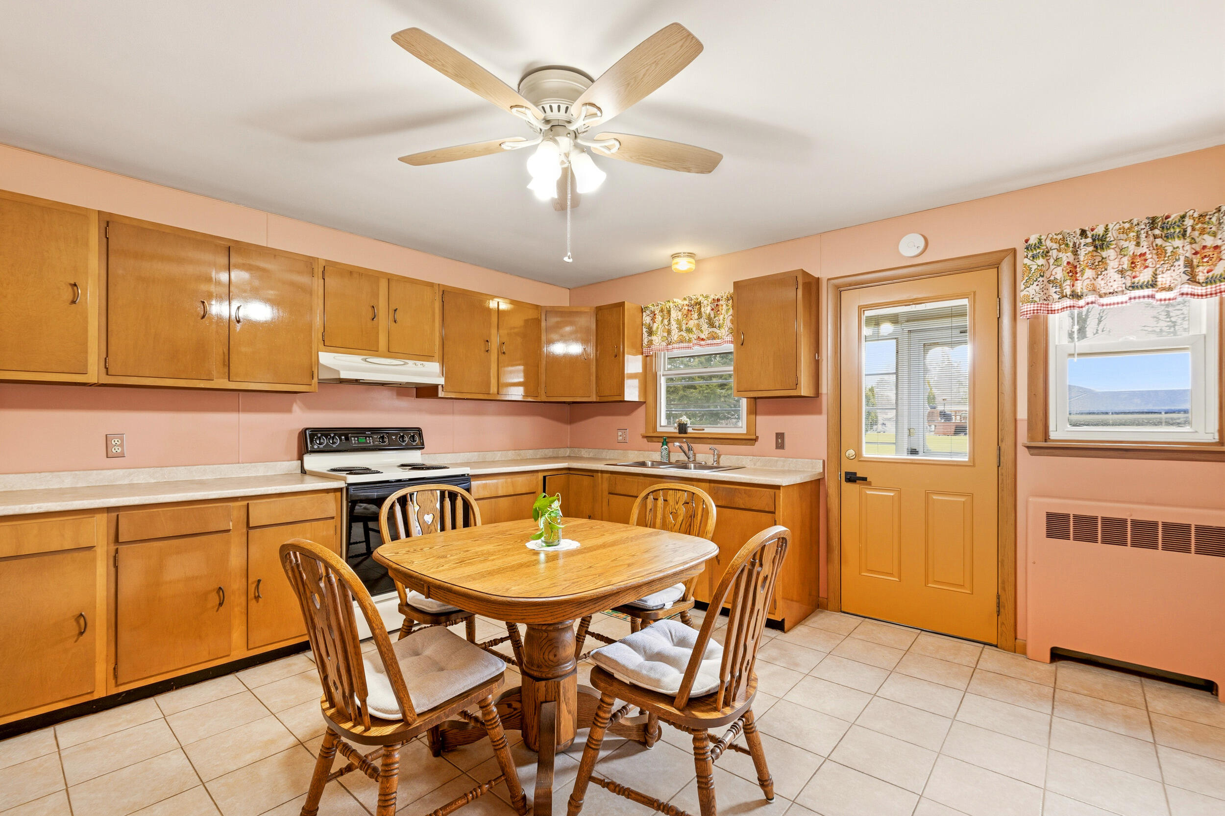 47 Stevens Street Lewiston, ME 04240 - Photo 7 of 29 47 stevens st lewiston_003