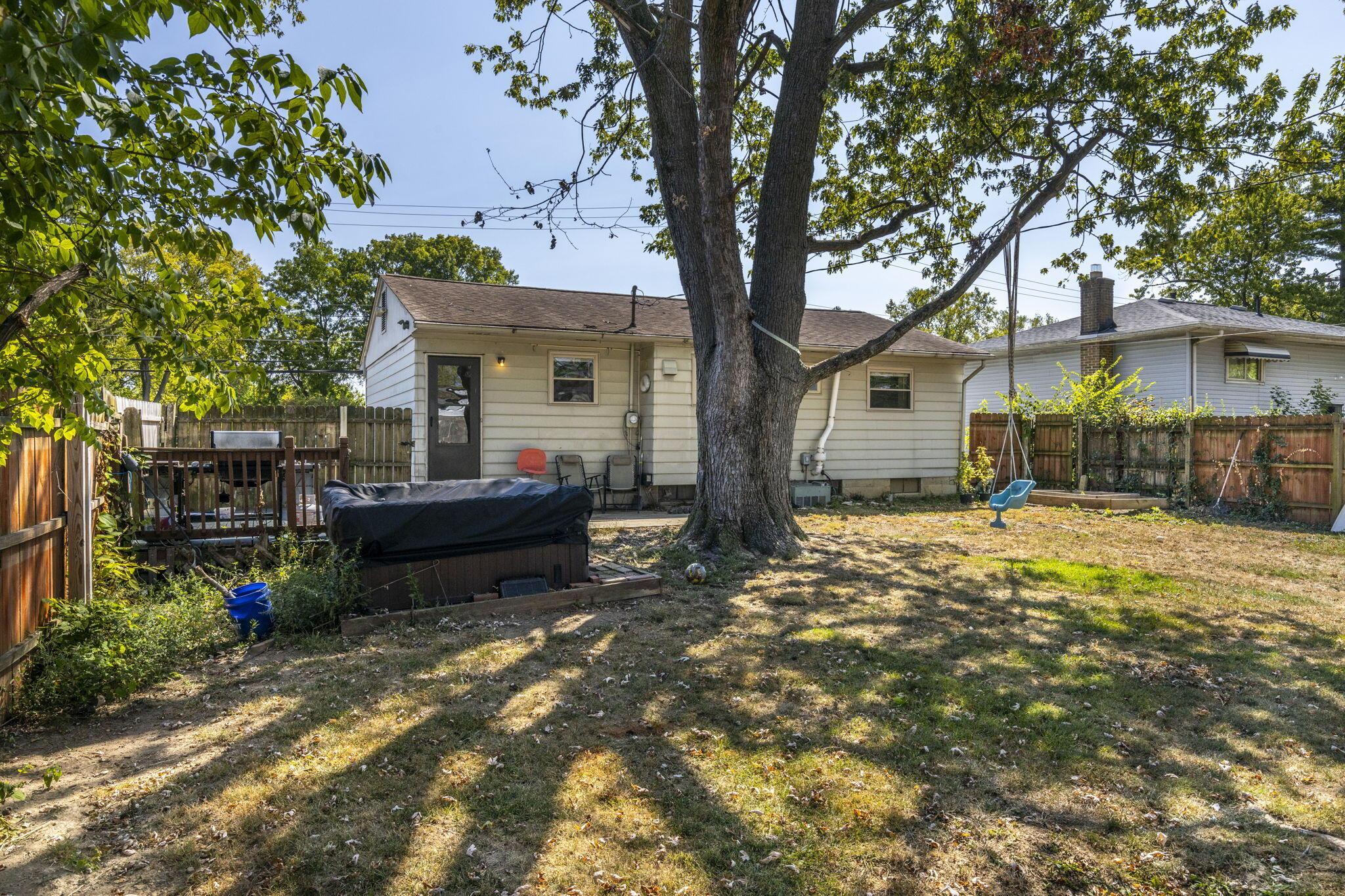 1625 Zettler Road Columbus, OH 43227 - Photo 34 of 38 2024-9-9 1625 Zettler Rd 015