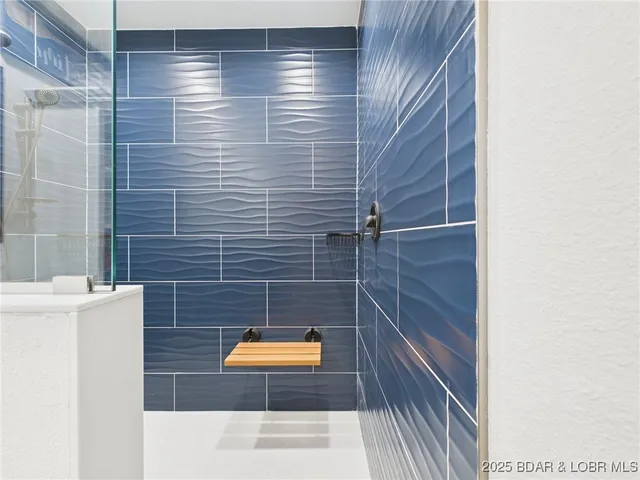 $249,500 | 100 Mayerling Drive, Laurie, MO 65037