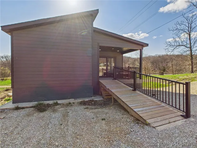 $249,500 | 100 Mayerling Drive, Laurie, MO 65037