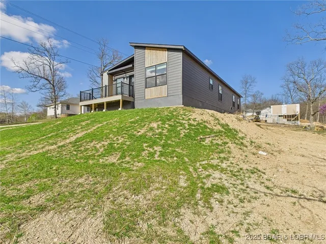 $249,500 | 100 Mayerling Drive, Laurie, MO 65037