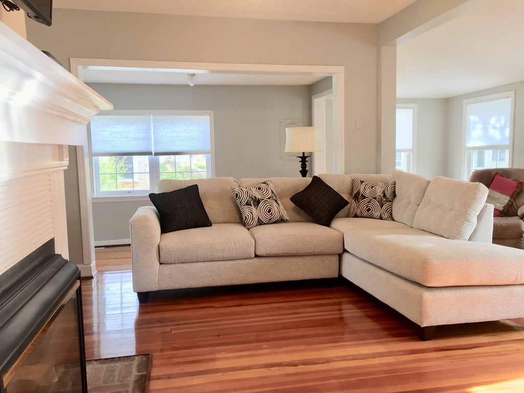 95 Turner Road Scituate, MA 02066 - Photo 4 of 26