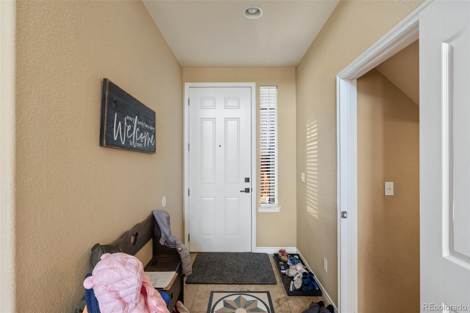 10764 Glengate Circle Highlands Ranch, CO 80130 - Photo 5 of 38 Gallery Image 5