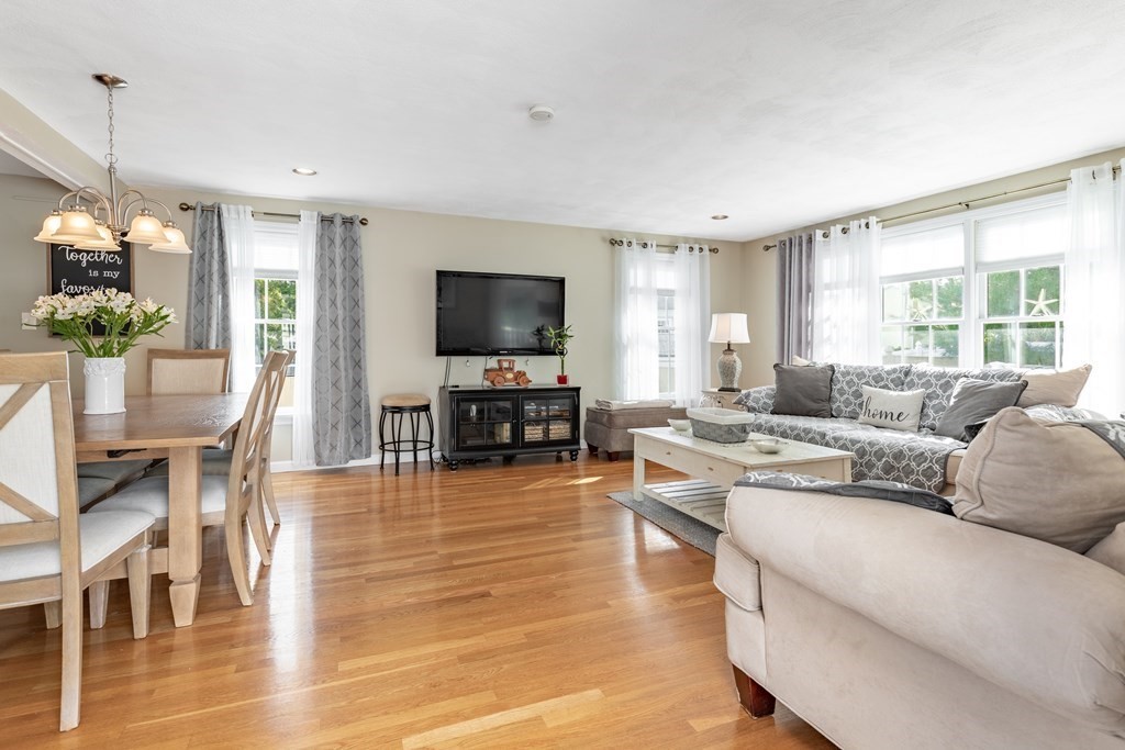 30 Sandra Road Peabody, MA 01960 - Photo 16 of 37 Gallery Image 16