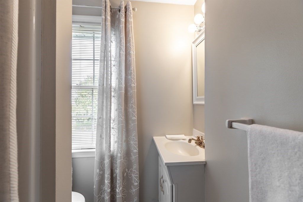 30 Sandra Road Peabody, MA 01960 - Photo 29 of 37 Gallery Image 29