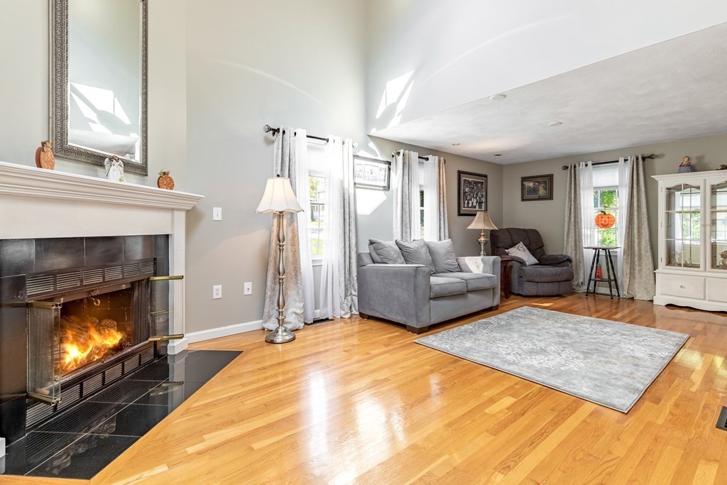 30 Sandra Road Peabody, MA 01960 - Photo 7 of 37 Gallery Image 7