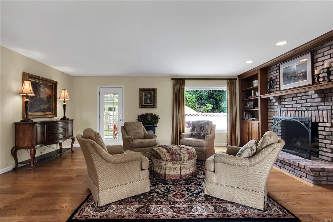 1253 Dougherty Ferry Road St. Louis, MO 63122 - Photo 12 of 35