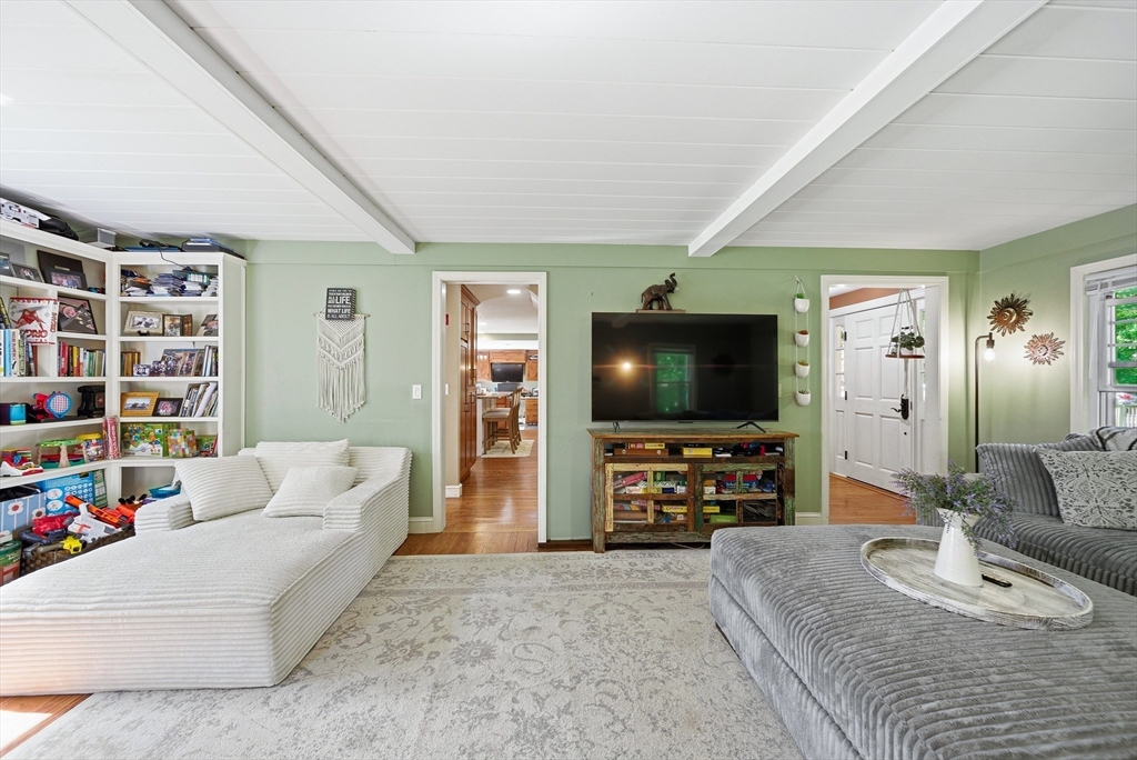 652 Old Post Road North Attleboro, MA 02760 - Photo 12 of 42 Gallery Image 12
