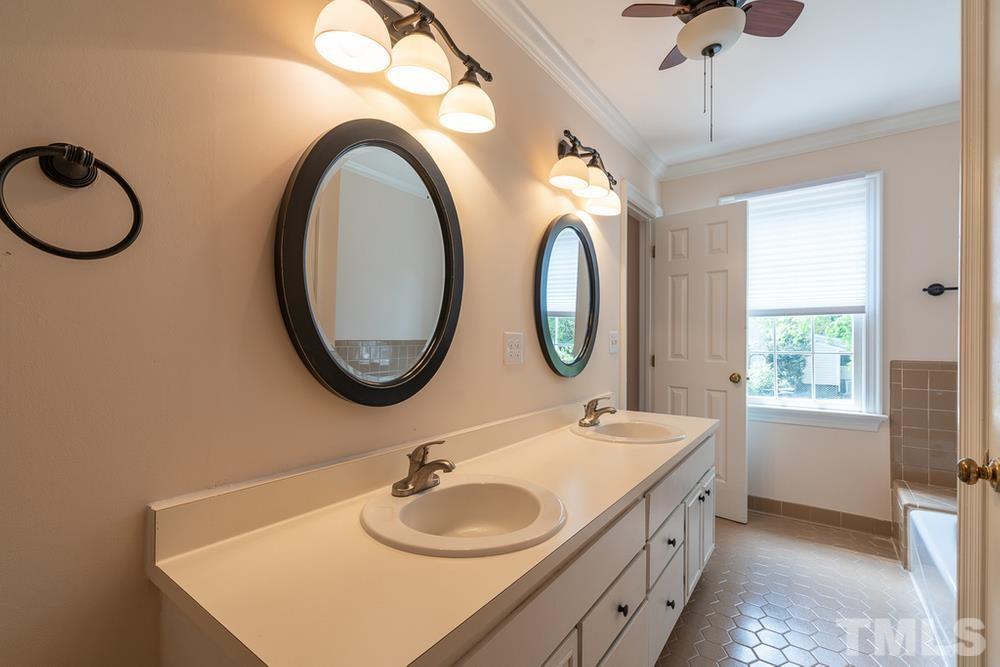 8433 Wycombe Lane Raleigh, NC 27615 - Photo 23 of 30