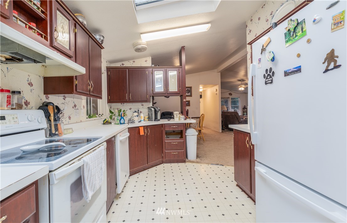112 Falls Road Randle, WA 98377 - Photo 12 of 22 Gallery Image 12