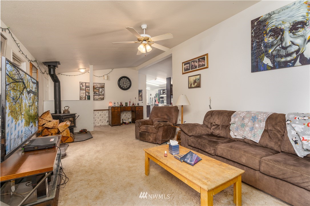 112 Falls Road Randle, WA 98377 - Photo 8 of 22 Gallery Image 8
