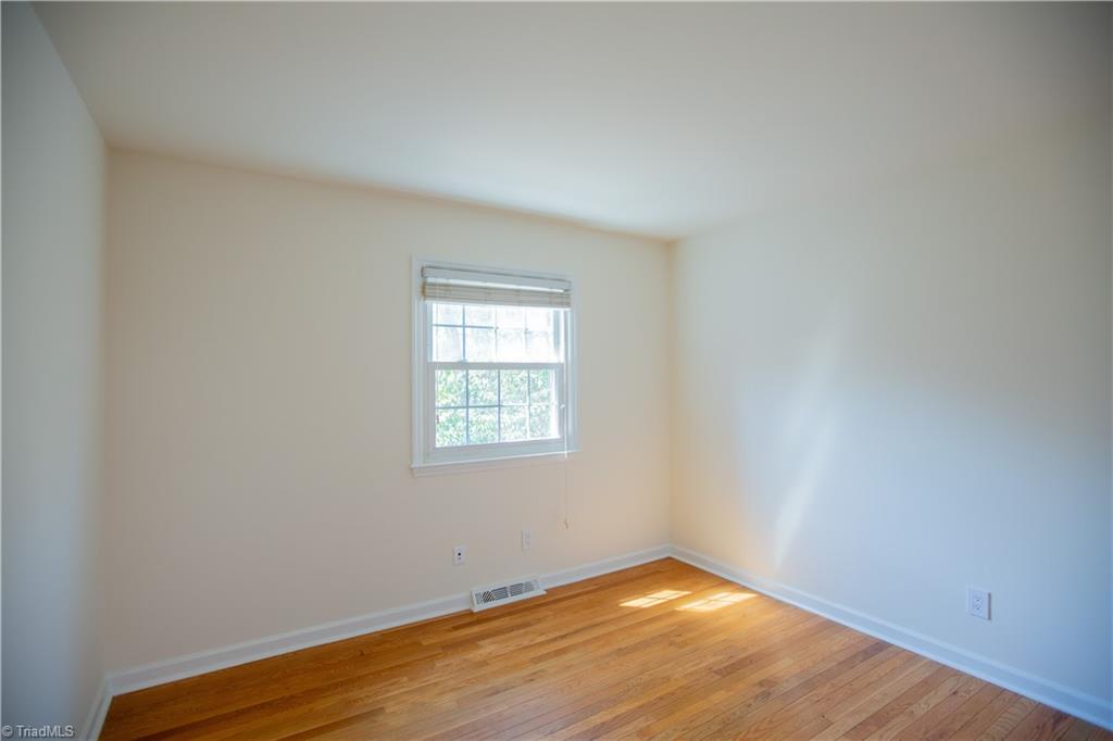 1703 Lazy Lane High Point, NC 27265 - Photo 20 of 41