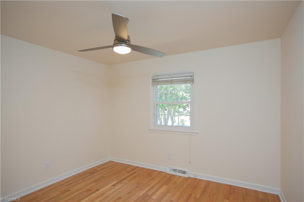 1703 Lazy Lane High Point, NC 27265 - Photo 21 of 41