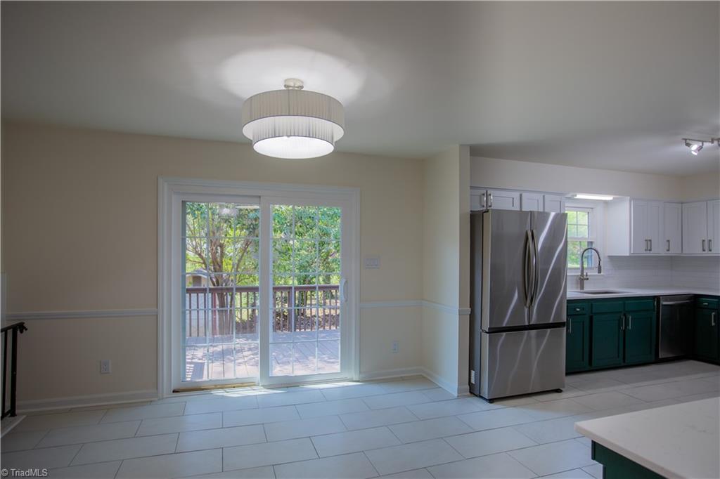 1703 Lazy Lane High Point, NC 27265 - Photo 8 of 41