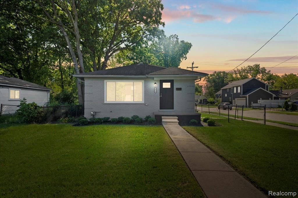 4014 Greenfield Road Berkley, MI 48072 - Photo 34 of 38