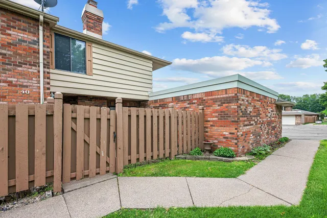 $279,000 | 3625 Gettysburg Avenue South, Unit 40, St. Louis Park, MN 55426