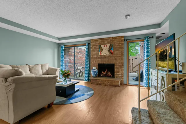 $279,000 | 3625 Gettysburg Avenue South, Unit 40, St. Louis Park, MN 55426