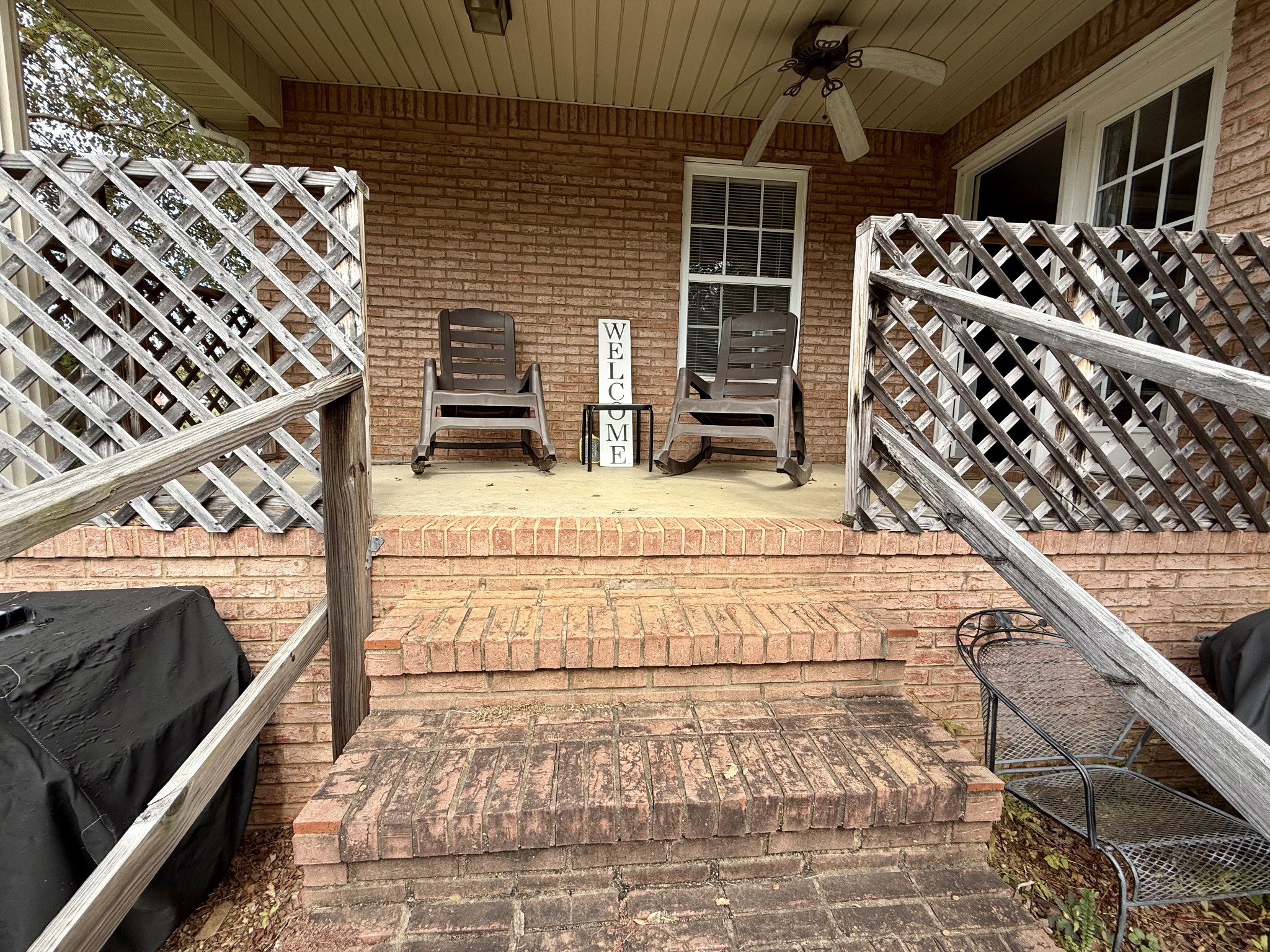 125 Maple Ridge Court McMinnville, TN 37110 - Photo 39 of 44 a view of entryway